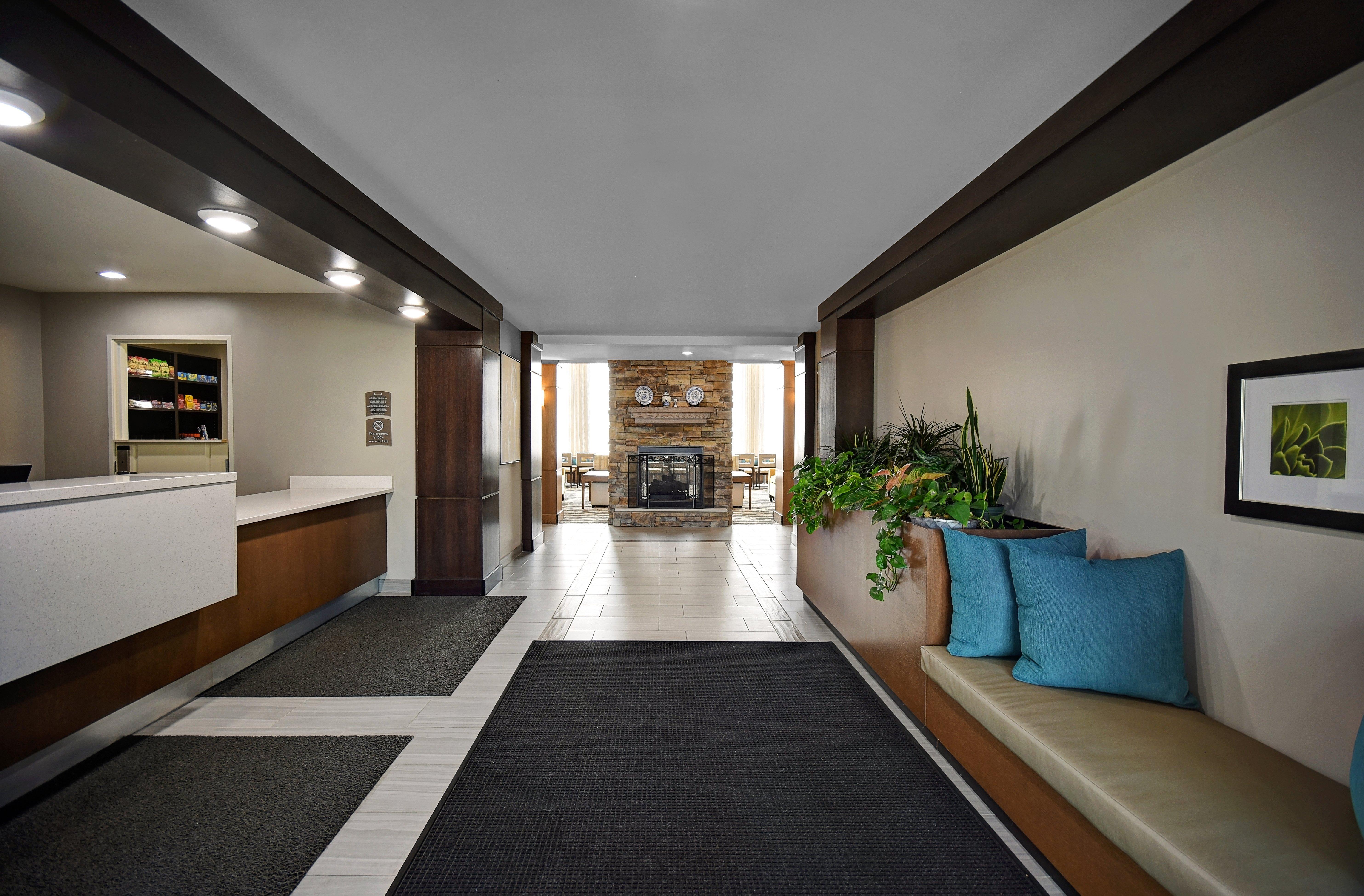 Staybridge Suites - Holland By Ihg Buitenkant foto
