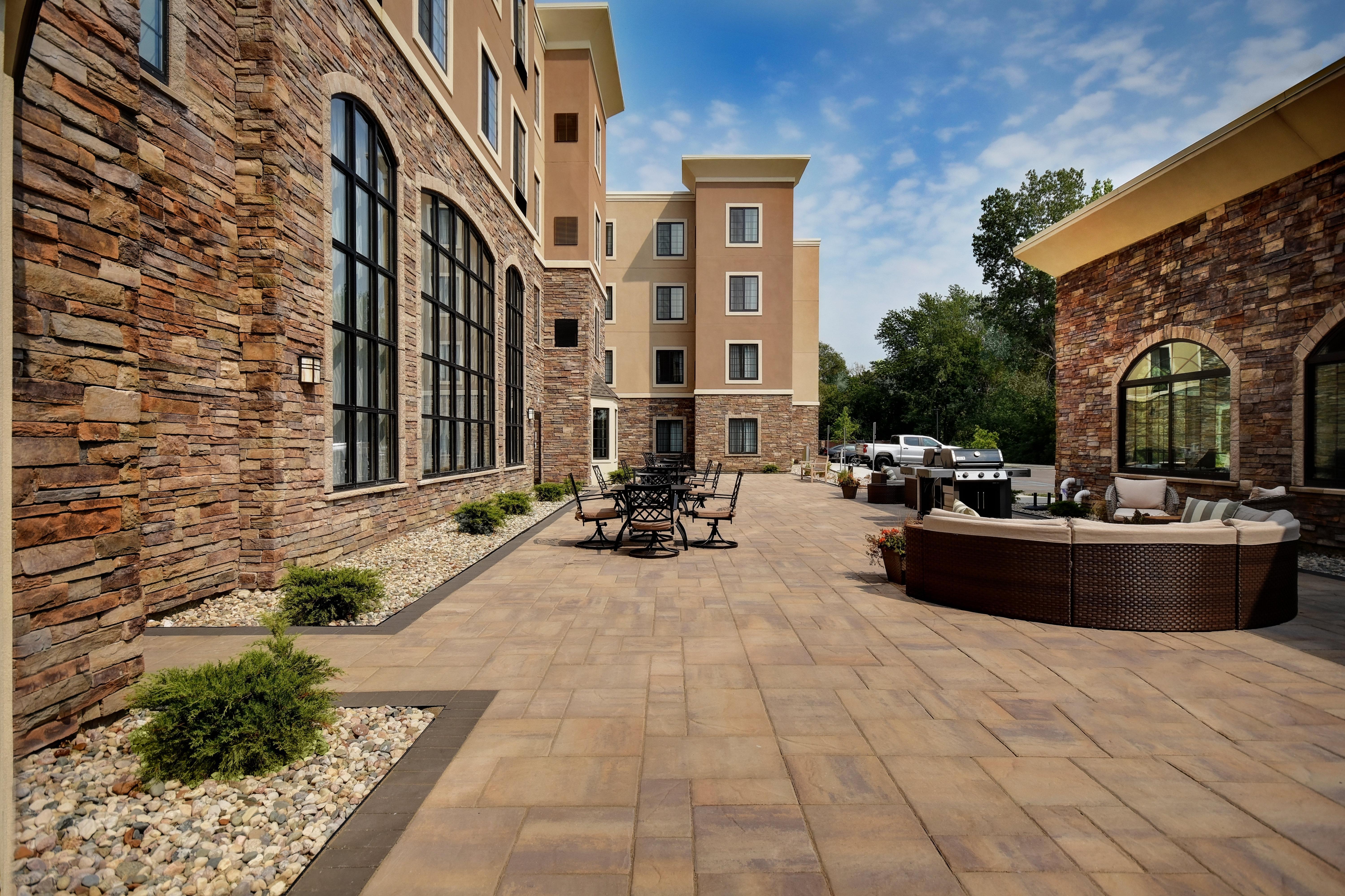 Staybridge Suites - Holland By Ihg Buitenkant foto