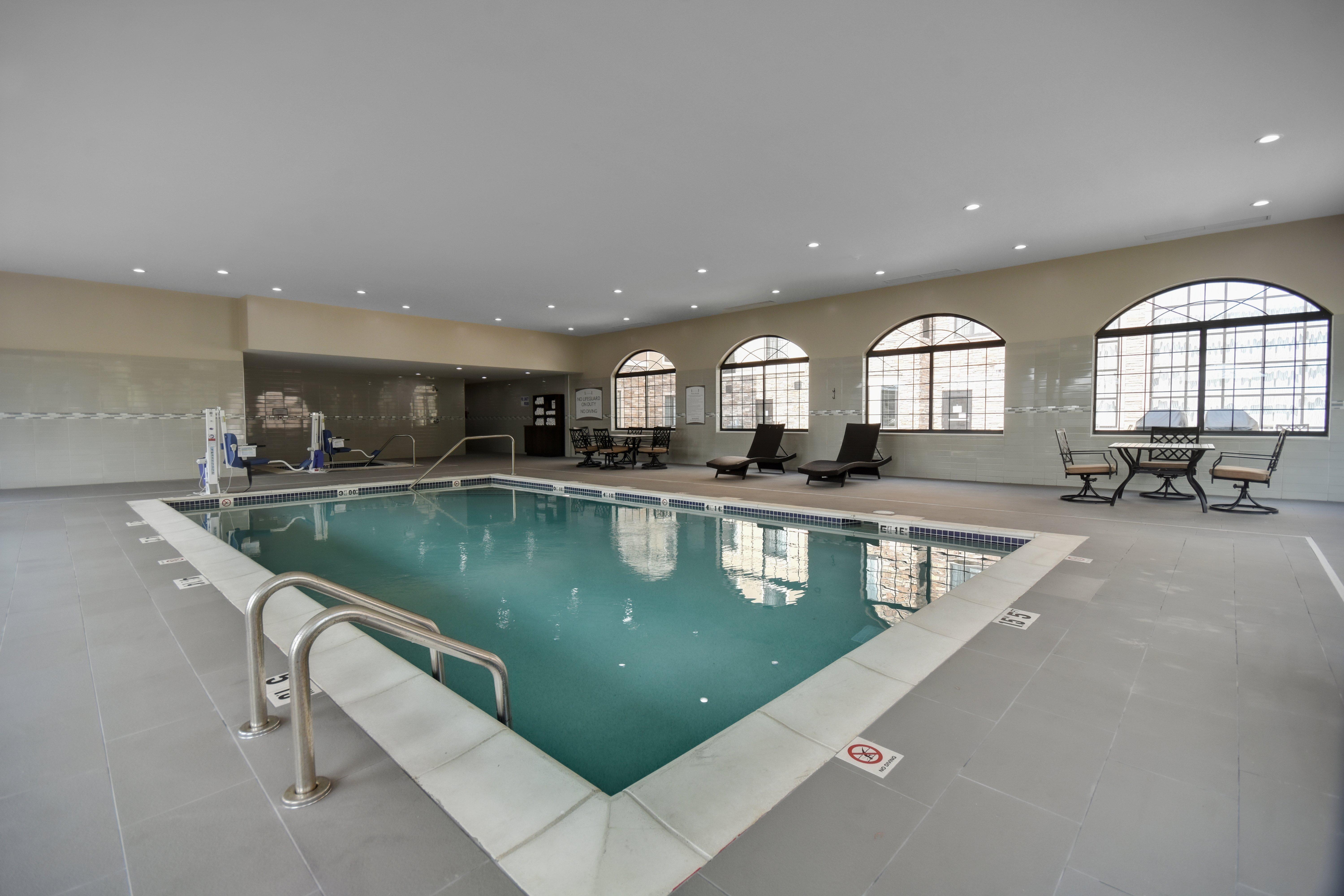 Staybridge Suites - Holland By Ihg Buitenkant foto