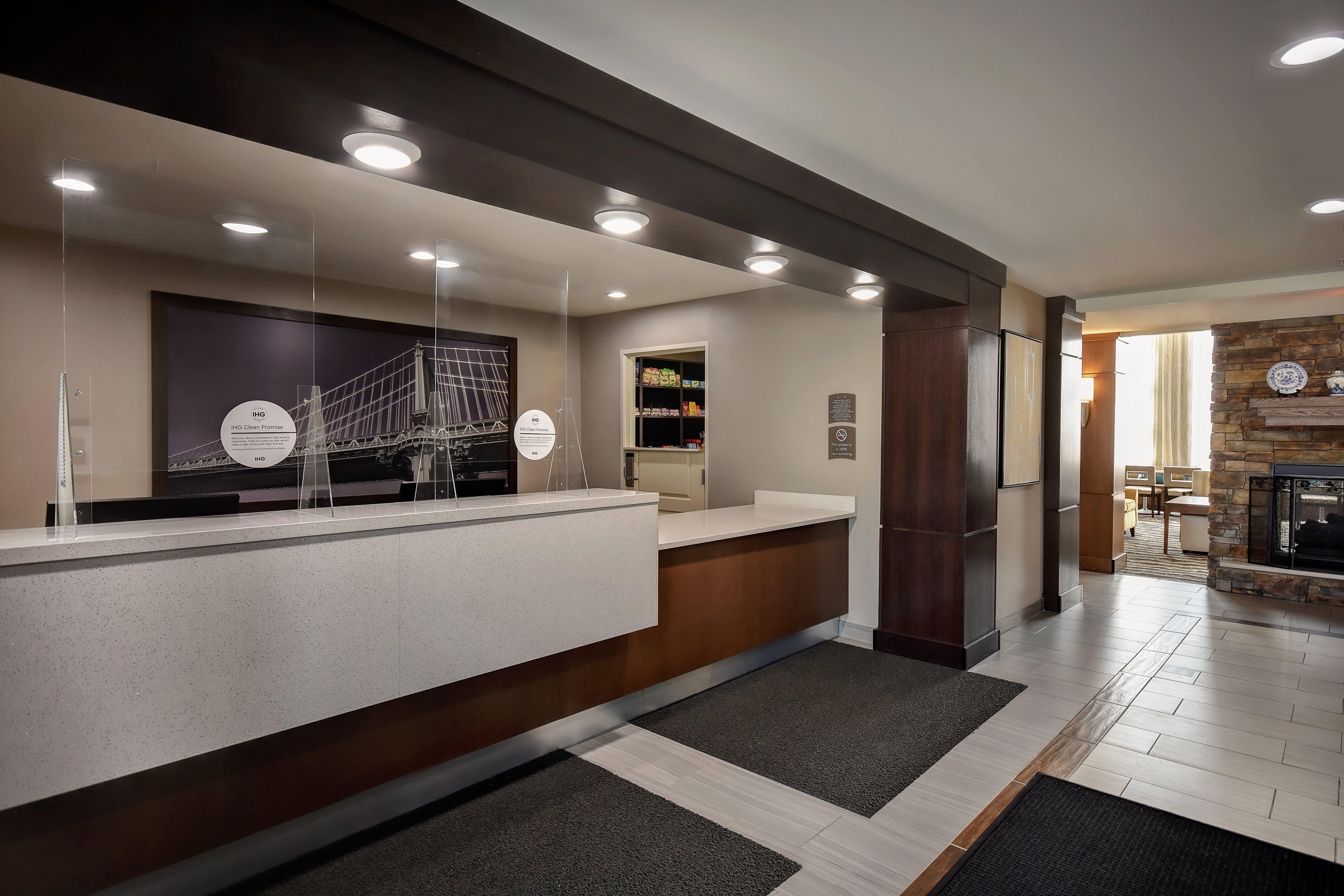 Staybridge Suites - Holland By Ihg Buitenkant foto